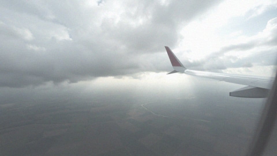 Ile się leci do Holandii? Czas lotu i praktyczne porady