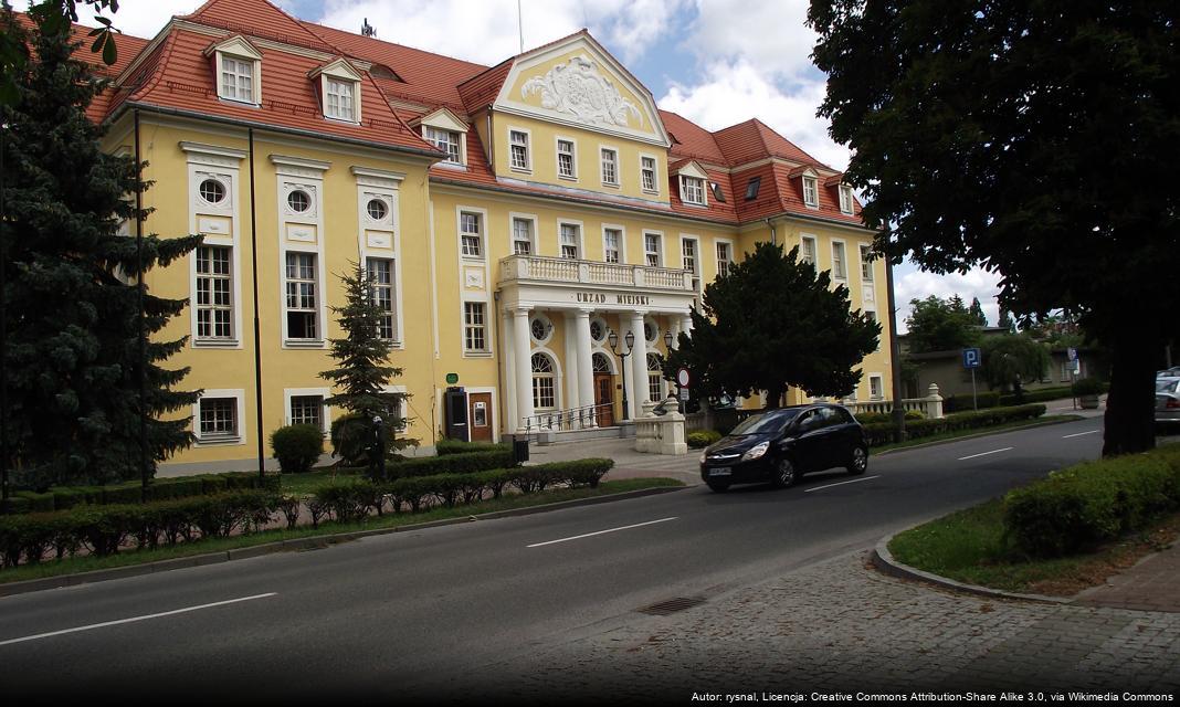 Uroczyste odsłonięcie tablicy upamiętniającej żołnierzy 24 Pułku Łączności w Kwidzynie